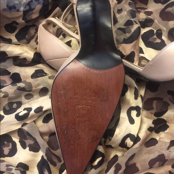 Stuart Weitzman Cream Leather Heels - Picture 4 of 7